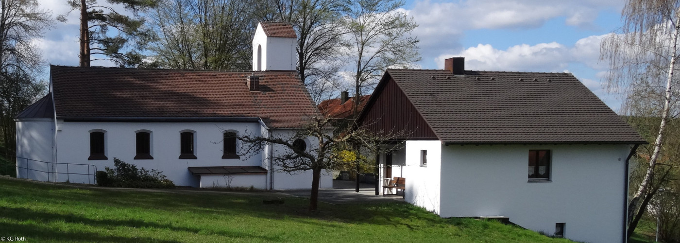 Kirche + Gemeindehaus Bernlohe